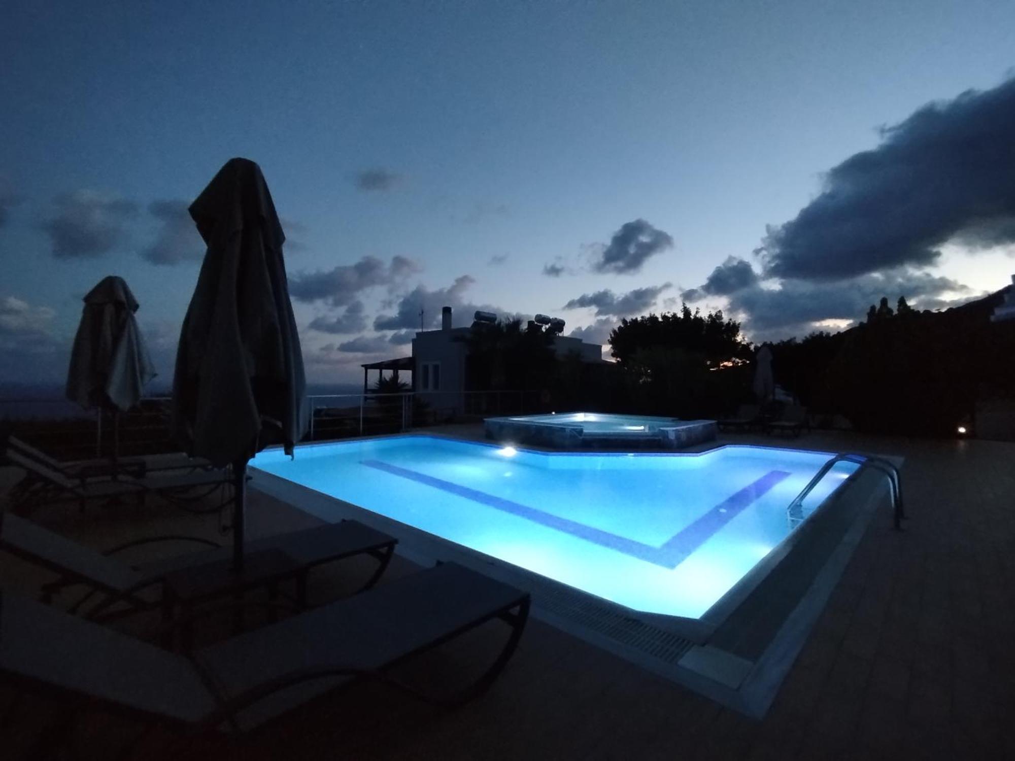 Alexena Apartments Agia Galini  Luaran gambar